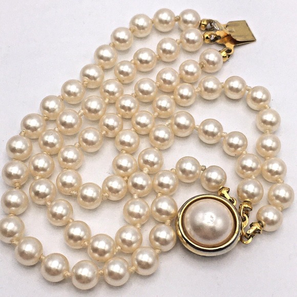 Vintage Glass Pearl Hand Knotted Multi-Strand Bracelet Faux Mabe Pearl Box Clasp - Picture 4 of 7